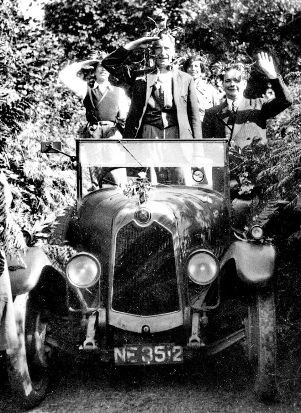 Archibald Hill - Achibald Hill (Nobel price 1922) and Louis Bugnard