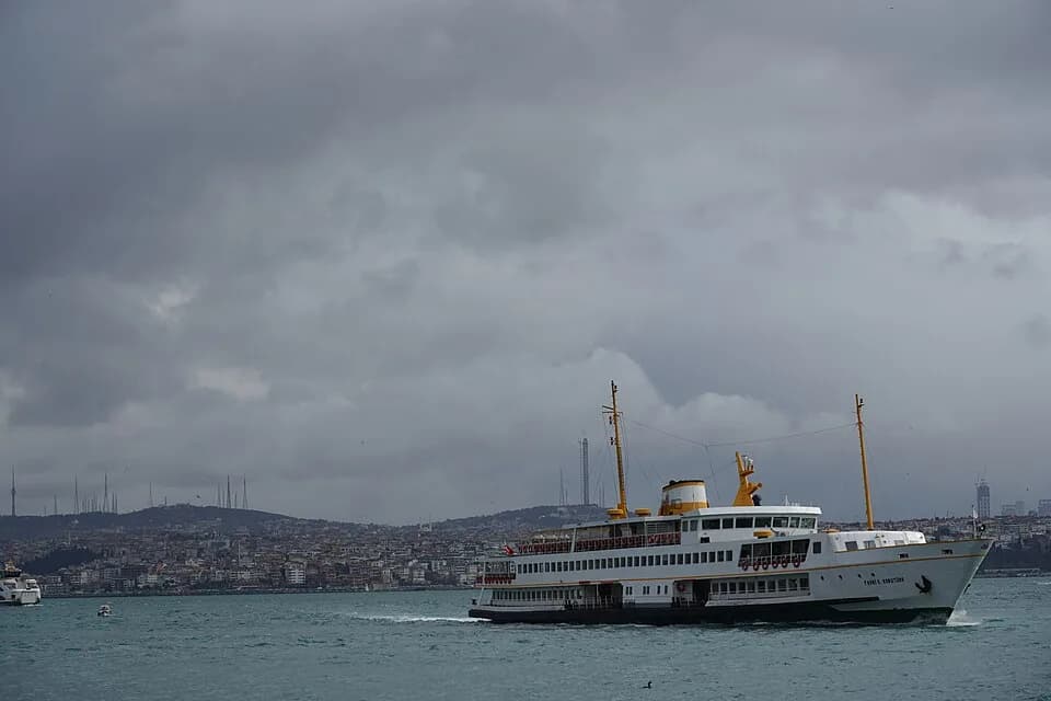 Fahri Korutürk - Borsphorus GoldenHorn Galata-Bridge