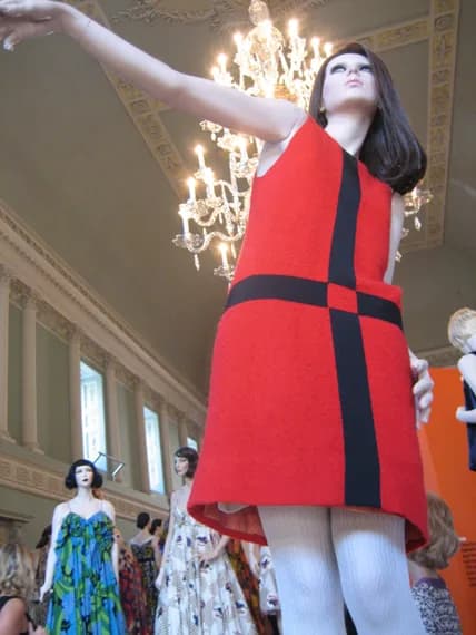 Diana Rigg - Minidress designed by John Bates for Jean Varon, 1965. This particular design is from the Jean Varon Avengerswear collection which was based on Bates's own designs for Diana Rigg as Emma