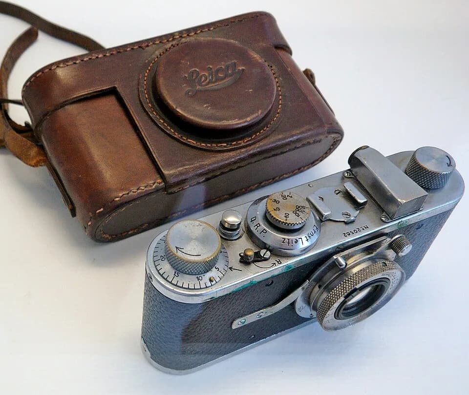 Henri Cartier-Bresson - Henri Cartier-Bresson's first Leica (model Leica I)