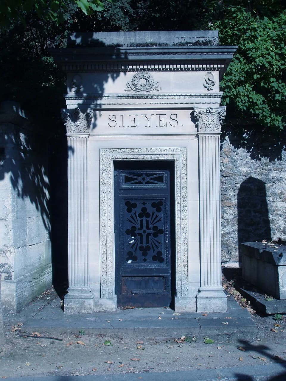 Emmanuel Joseph Sieyès - Tomb of Emmanuel-Joseph Sieyes