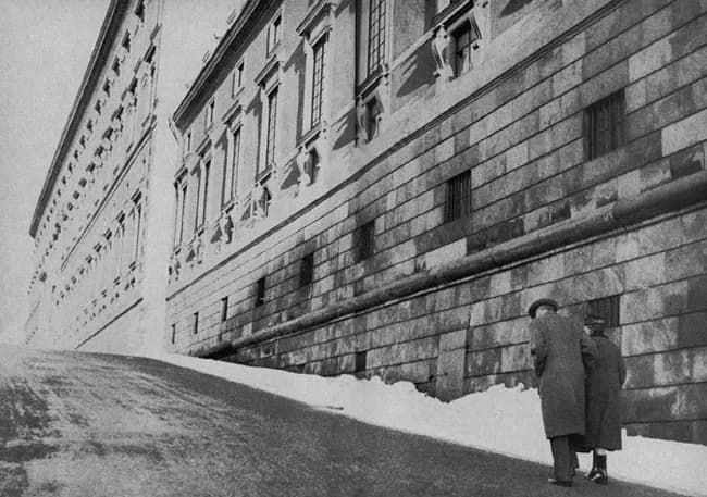 Gustaf VI Adolf of Sweden - Royalwalk.jpg