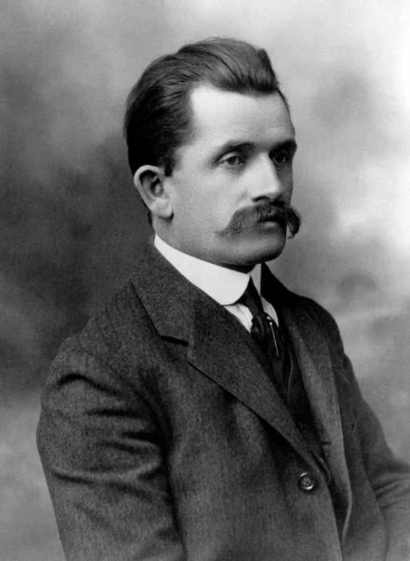 Ferdinand Porsche - Portrait Ferdinand porsche