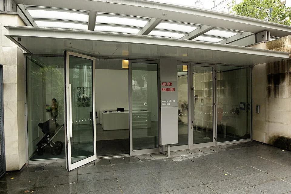 Constantin Brâncuși - Atelier Brancusi entrance, Paris, France
