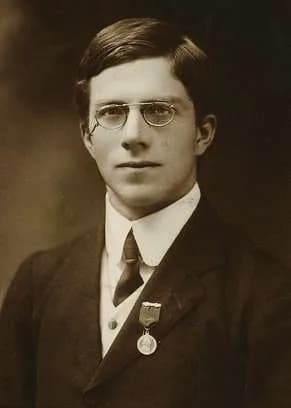 Ronald Fisher - An image of Ronald Fisher in 1913