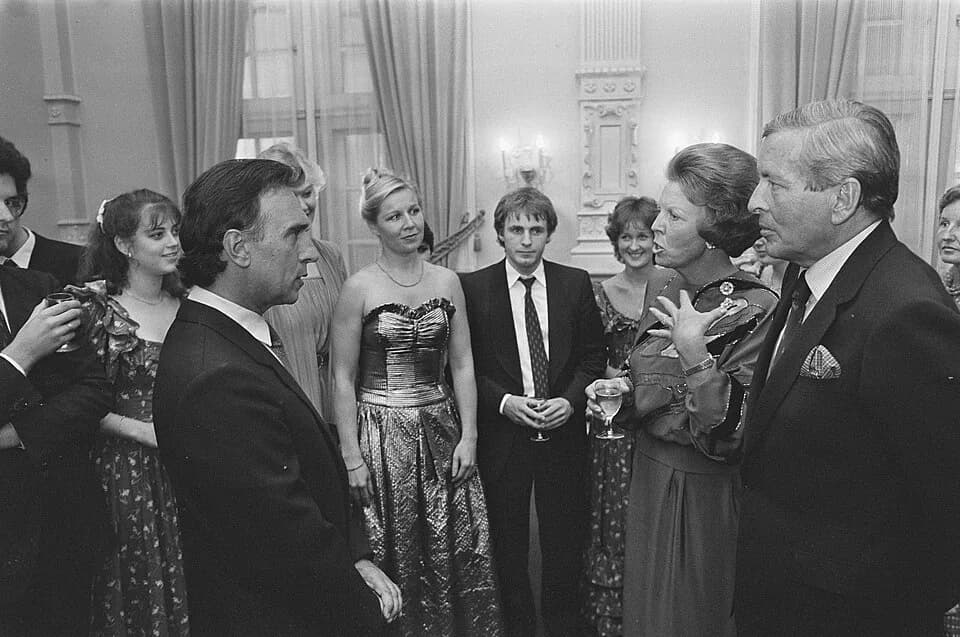 Claudio Abbado - Collectie / Archief : Fotocollectie Anefo
Reportage / Serie : [ onbekend ]
Beschrijving : Koninklijk paar woont concert bij van European Community Youth Orchestra in Amsterdam o.a. me
