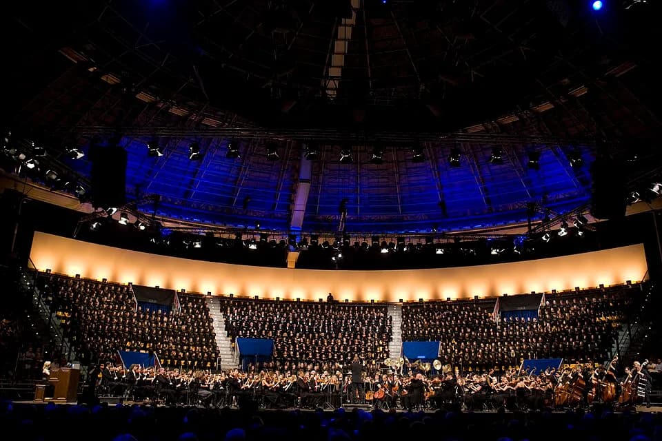 Claudio Abbado - L'OGI partecipa al Te Deum di Berlioz con Claudio Abbado a Bologna