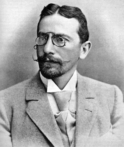Siegbert Tarrasch - photo of Dr. Siegbert Tarrasch, German physician and chess grandmaster; lost to Emanuel Lasker in the world chess championship match 1908.