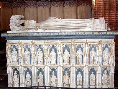 Margaret I of Denmark - Roskilde Margrethe1 grave.jpg