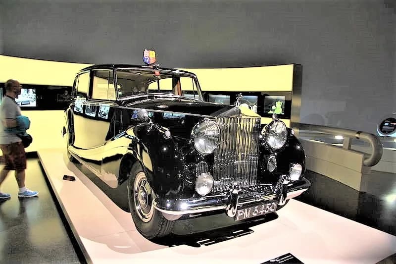 Princess Margaret, Countess of Snowdon - 1954 Rolls-Royce Phantom IV, chassis number 4BP7 (formerly belonged to Princess Margaret), in BMW-Museum in Munich, Bayern.