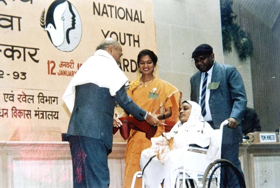 P. V. Narasimha Rao - Rabiya receives the National Youth Award in 1993 from the then Prime Minister of India Narasimha Rao