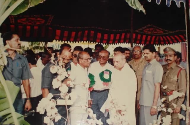P. V. Narasimha Rao - Kaderbad Ravindranath with P. V. Narasimha Rao Hon. Prime Minister of India , while releasing Narasimha cotton seed to farmers at Nandyal