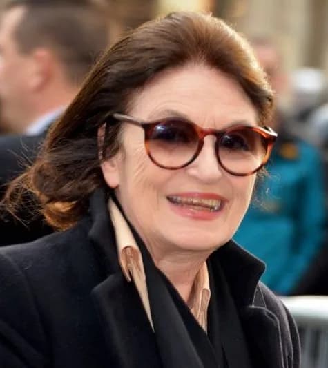 Anouk Aimée - Anouk Aimée à l'avant-première du film "Salaud on t'aime" à l'UGC Normandie