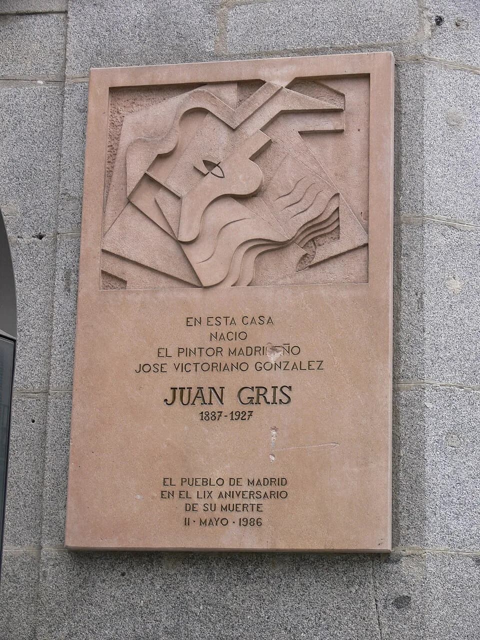 Juan Gris - Plaque at Hotel Europa, Madrid (birthplace of painter Juan Gris)