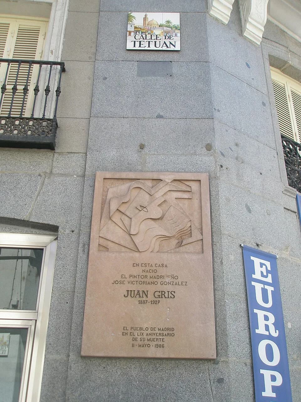 Juan Gris - Calle Tetuán, Placa en recuerdo a Juan Gris. Madrid