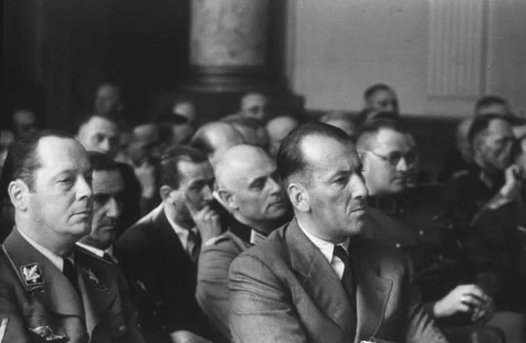 Ernst Kaltenbrunner - For documentary purposes the German Federal Archive often retained the original image captions, which may be erroneous, biased, obsolete or politically extreme. Volksgerichtshof,