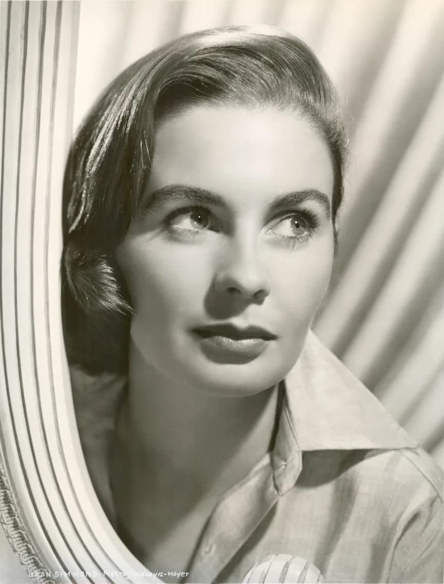 Jean Simmons - Publicity photograph of Jean Simmons