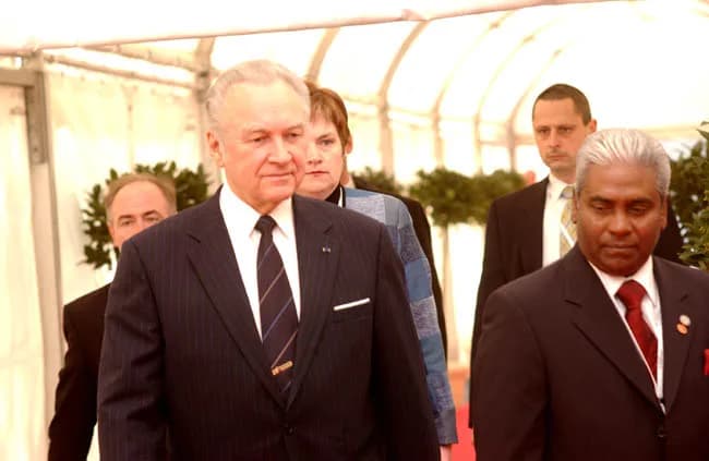 Arnold Rüütel - Estlands president Arnold Ruutel besøker Pärnu-møtet