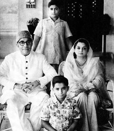 Liaquat Ali Khan - Liaquat Ali Khan with his family (Prime ministers of Pakistan)His wife Begum Ra'ana