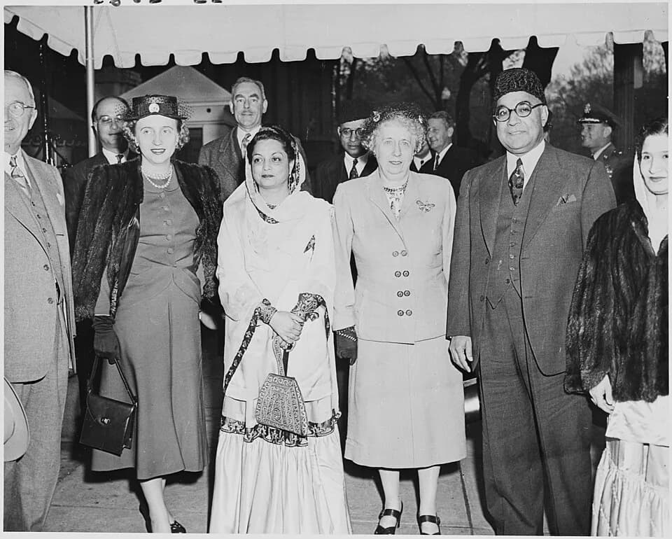 Liaquat Ali Khan - Photograph of President Truman and Pakistani Prime Minister Liaquat Ali Khan in Washington, during the Prime... - NARA - 200198.jpg