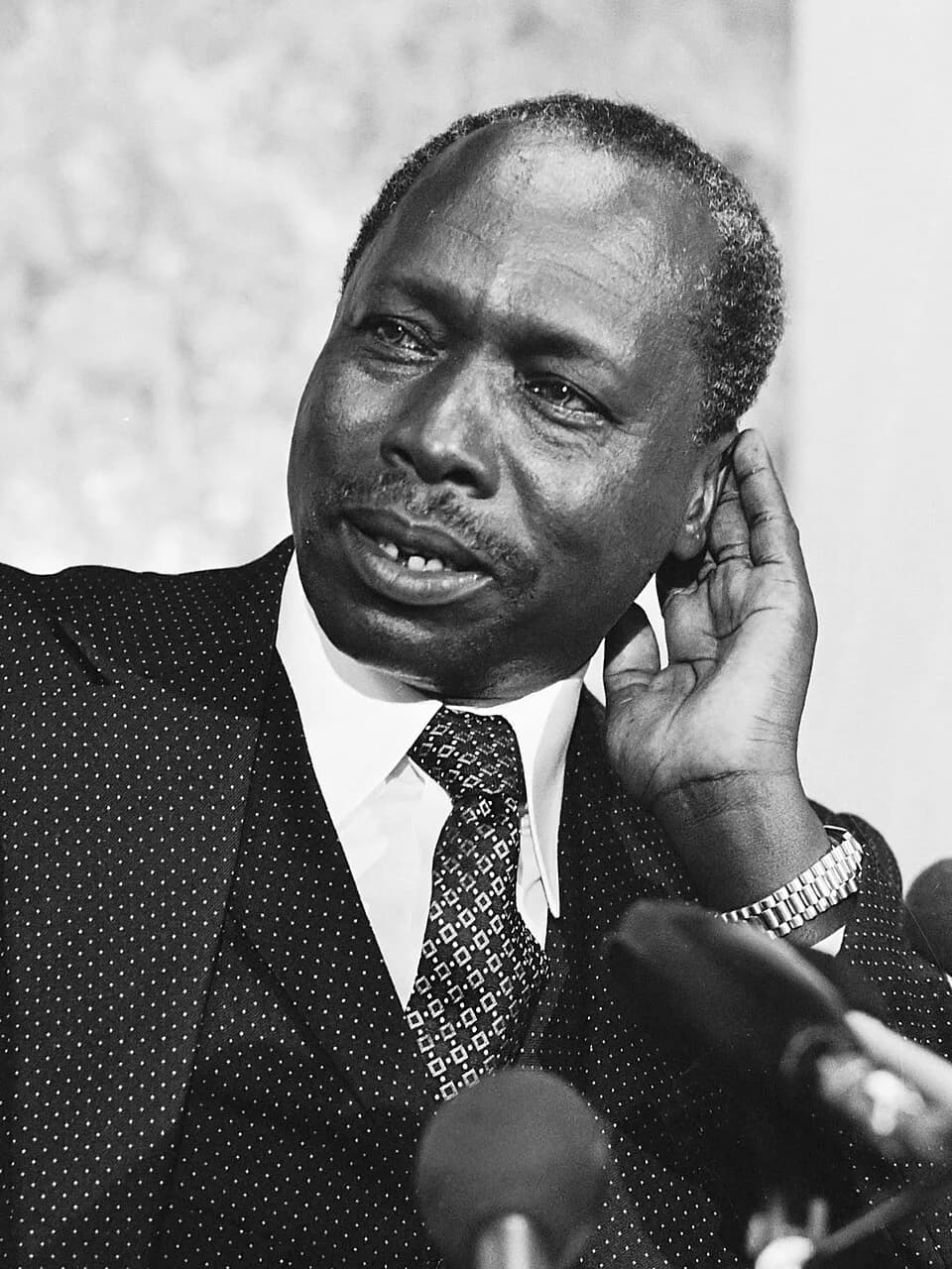 Daniel arap Moi - Persconferentie Kenyase president Daniel arap Moi in Den Haag