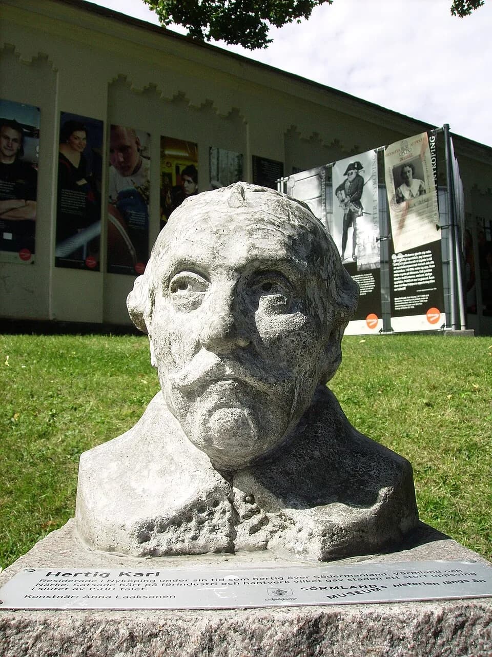 Charles IX of Sweden - Picture of statue of Swedish king Karl IX in Nyköping
