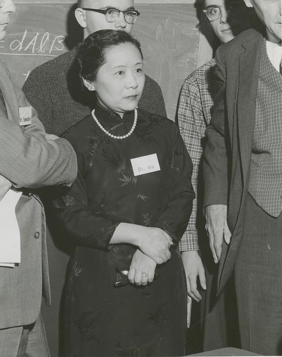 Chien-Shiung Wu - Subject: Wu, C. S (Chien-shiung) 1912-1997

Columbia University
Type: Black-and-white photographs
Date: 1958
Topic: Physics

Women scientists
Science fairs
Local number: SIA Acc. 90-