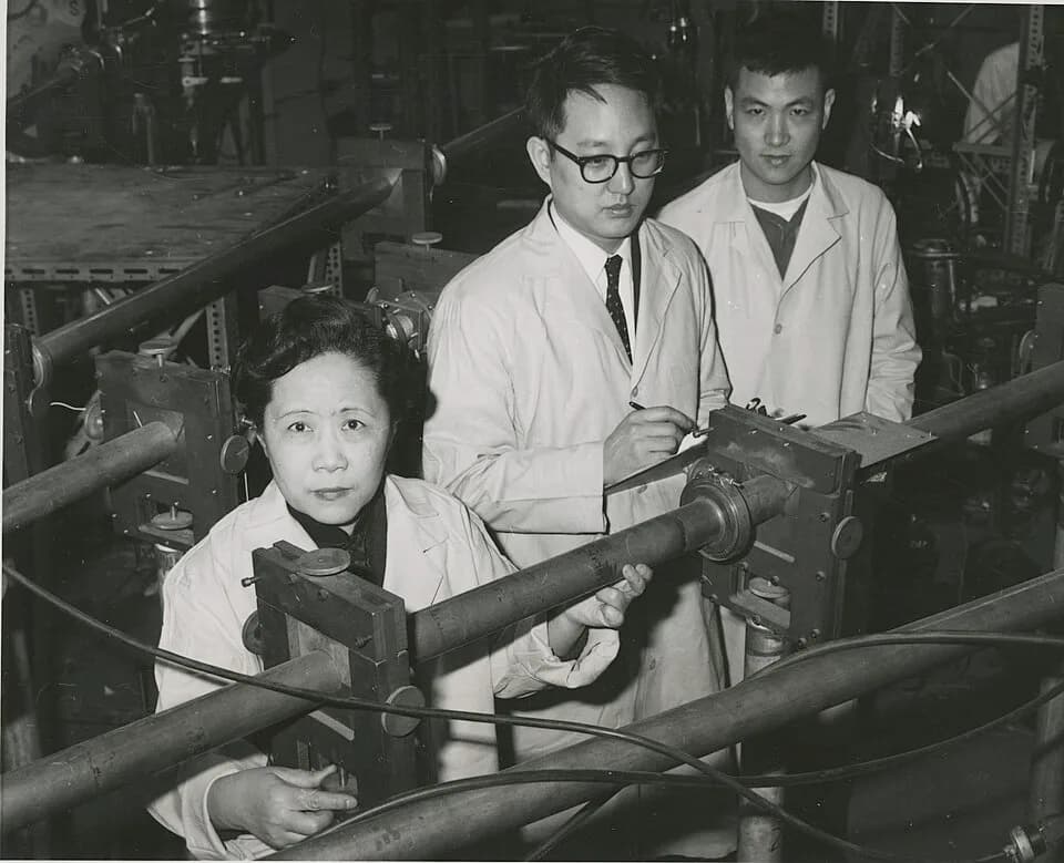 Chien-Shiung Wu - Creator: Beutler, Margarete 1876-1949
Subject: Wu, C. S (Chien-shiung) 1912-1997
       Lee, Y. K
       Mo, L. W
       Columbia University
Type: Black-and-white photographs
Date: 1