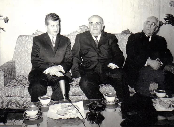 Cevdet Sunay - General Secretary of the Romanian Communist Party and first president of Romania, Nicolae Ceaușescu meet with Turkish President Cevdet Sunat during the official visit in Turkey.