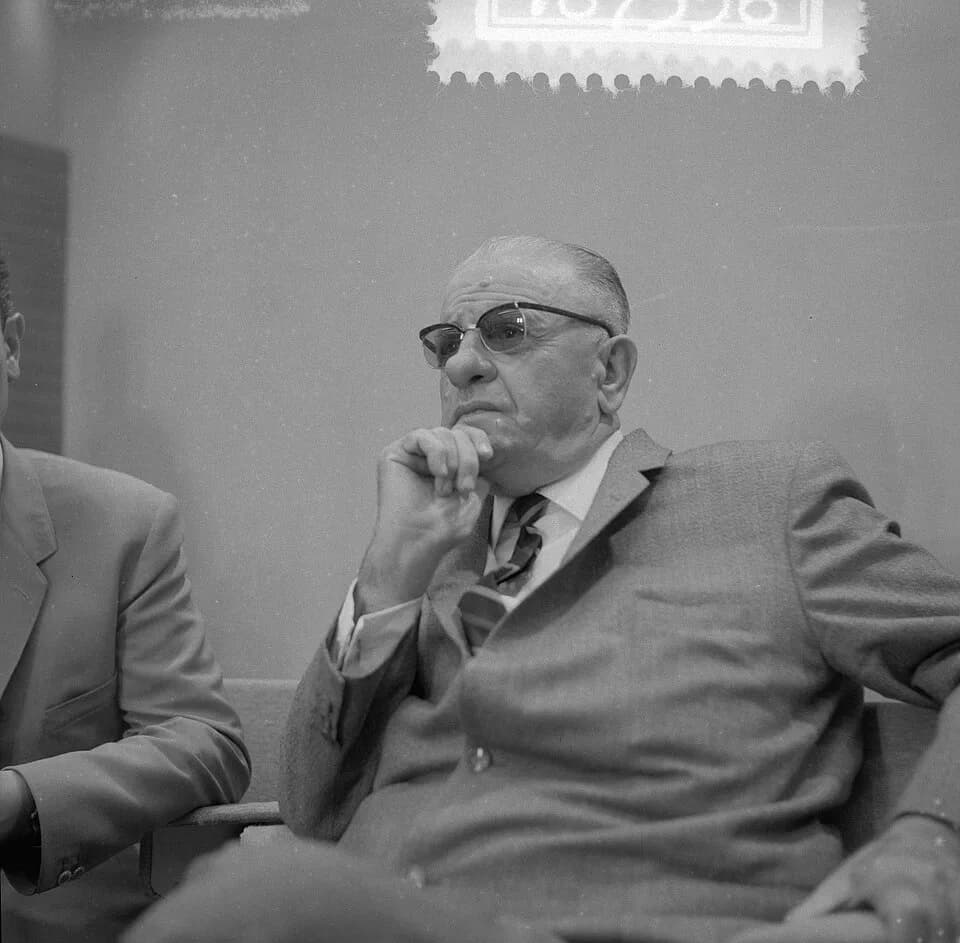 Cevdet Sunay - Collectie / Archief : Fotocollectie Anefo
Reportage / Serie : [ onbekend ]
Beschrijving : Turkse chef Generale staf (Generaal Sunay),
Datum : 10 augustus 1964
Locatie : Turkije
Trefwoor