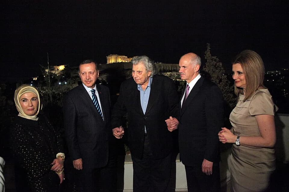 Mikis Theodorakis - Turkish prime minister Recep Tayyip Erdoğan, Greek composer Mikis Theodorakis and Greek prime minister George Papandreou in Athens, May 2010.