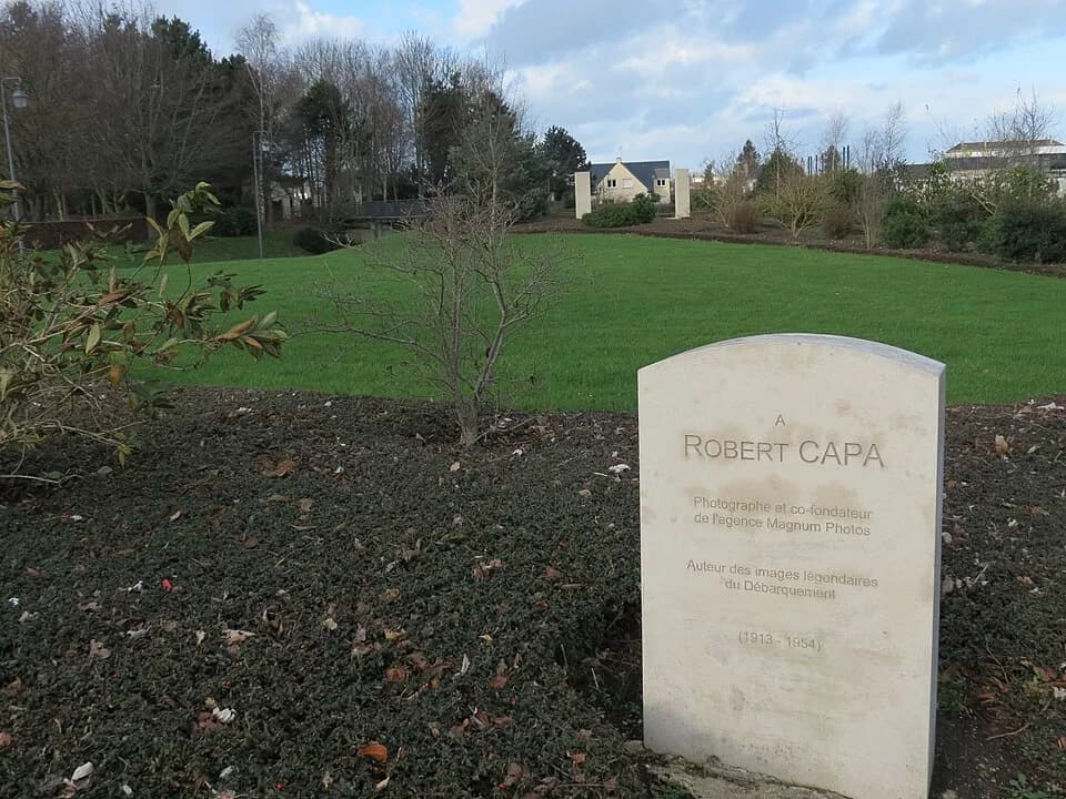 Robert Capa - Bayeux - Mémorial des Reporters
