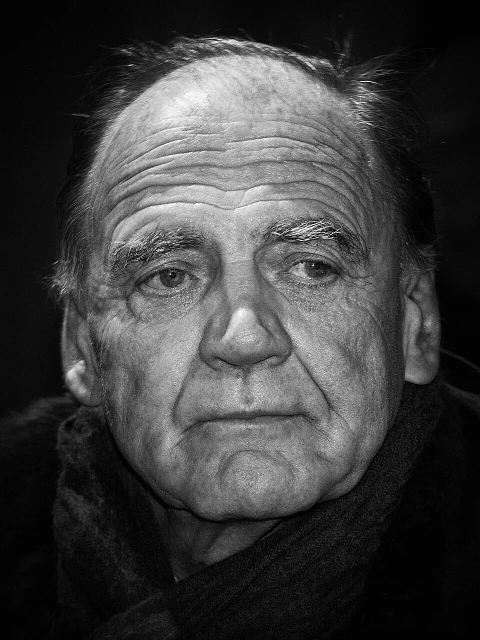 Bruno Ganz - Bruno Ganz bei der Filmpremiere zu "Satte Farben vor Schwarz" in der Essener Lichtburg