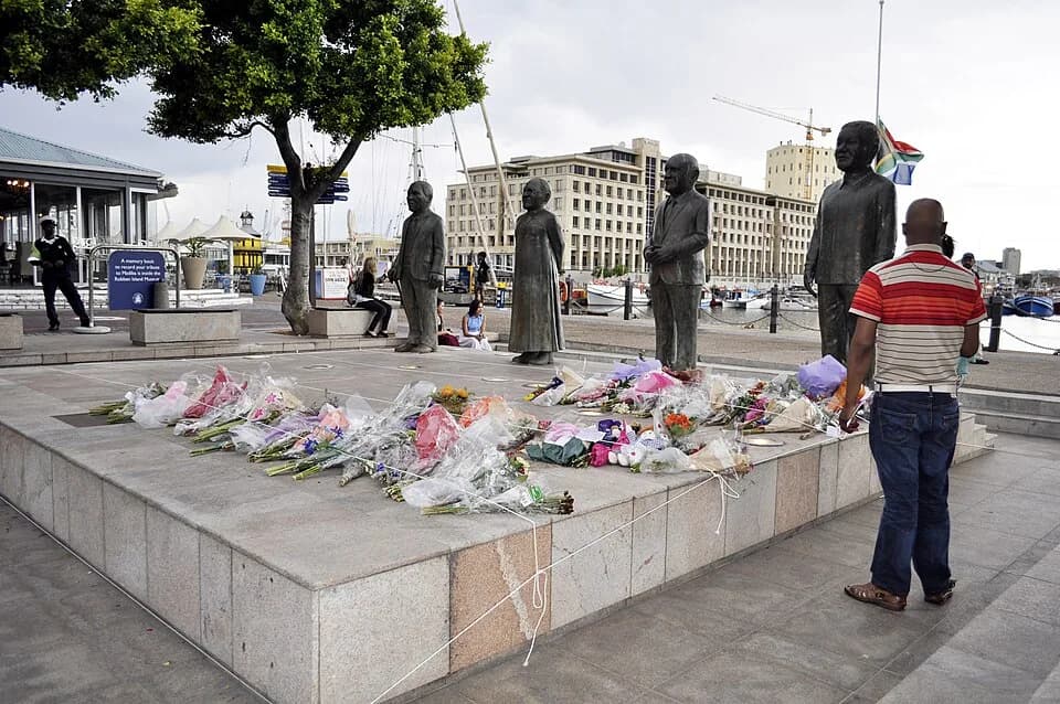 Albert John Mvumbi Luthuli - V&amp;A Waterfront, Cape Town