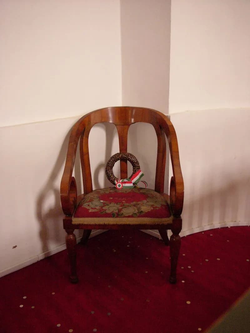 Lajos Kossuth - Lajos Kossuth's chair (1848) in the Great Church of Debrecen, Hungary