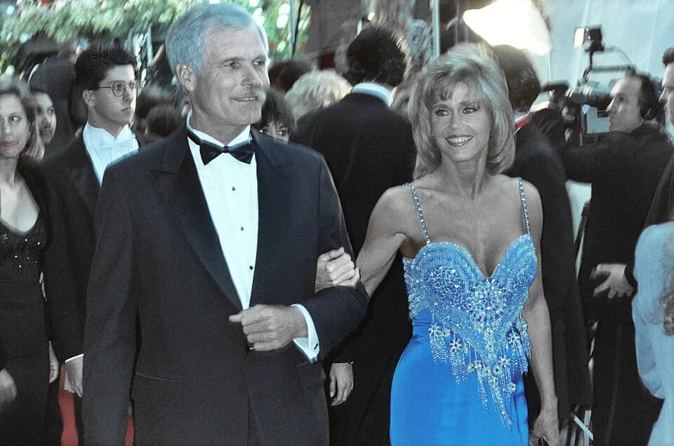 Ted Turner - 1990 Academy Awards
NOTE:  Permission granted to copy, publish, broadcast or post any of my photos, but please credit "photo by Alan Light" if you can. Thanks.

Scanned from the original 