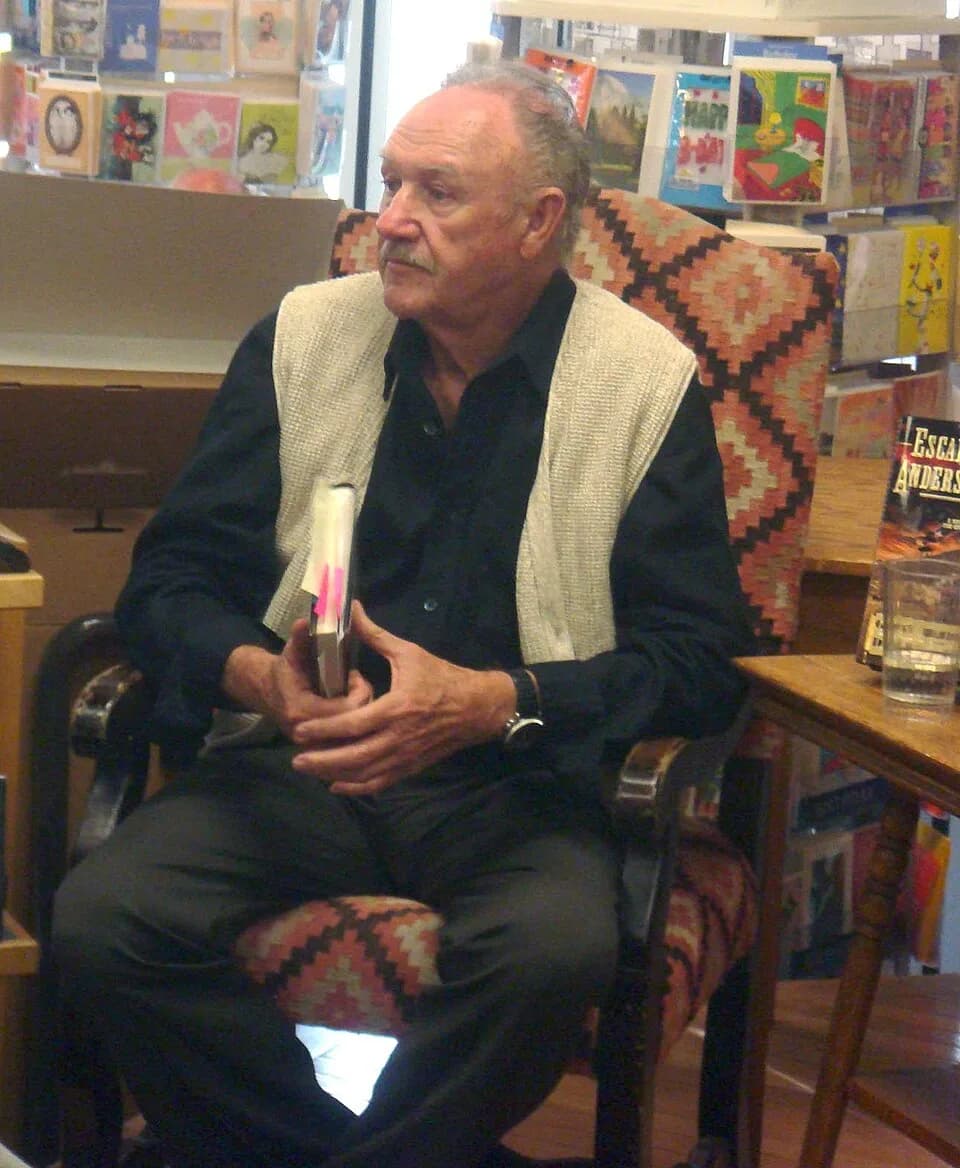 Gene Hackman - Gene Hackman at a book signing in Albuquerque 2008