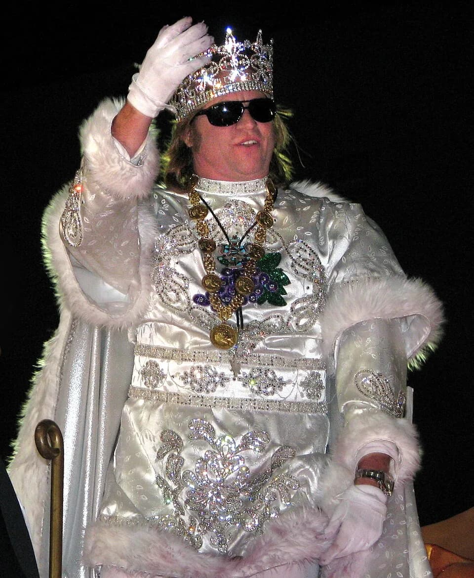 Val Kilmer - Actor Val Kilmer reigning as King of the Bacchus Parade, Sunday before Mardi Gras Day, New Orleans.