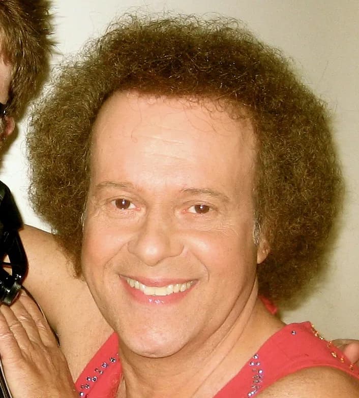 Richard Simmons - Милтон Тигл «Ричард» Симмонс (род. 1948 года) — американский инструктор по фитнесу, актёр и продюсер.