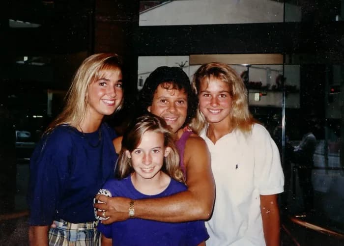 Richard Simmons - Richard Simmons and fans in 2005