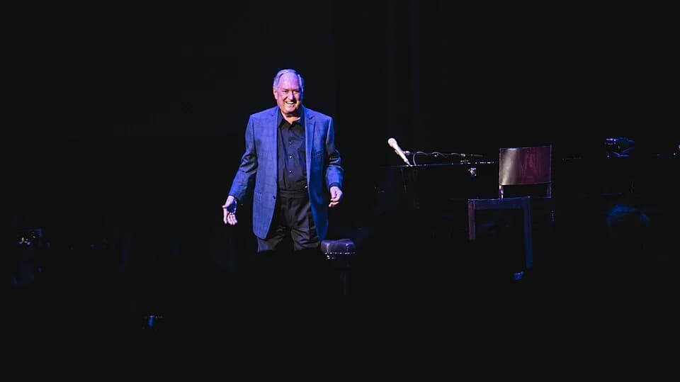 Neil Sedaka - SedakaRAH180917-2