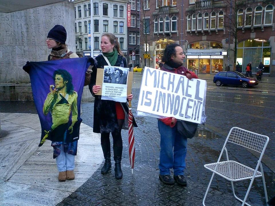 Michael Jackson - Fans de Michael Jackson in Amsterdam in 2004.