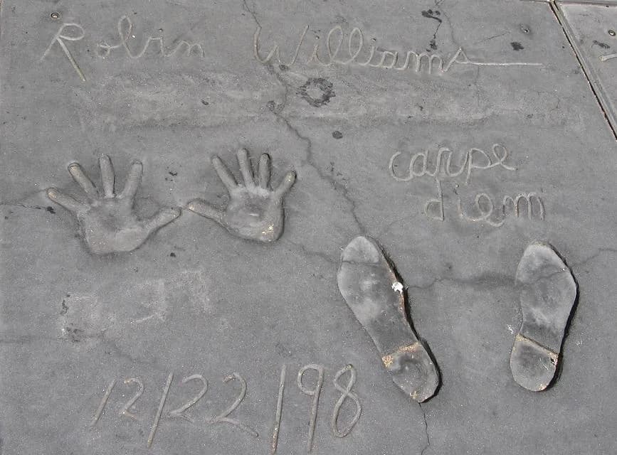 Robin Williams - Empreintes de Robin Williams devant le Chinese Theater sur Hollywood Blv