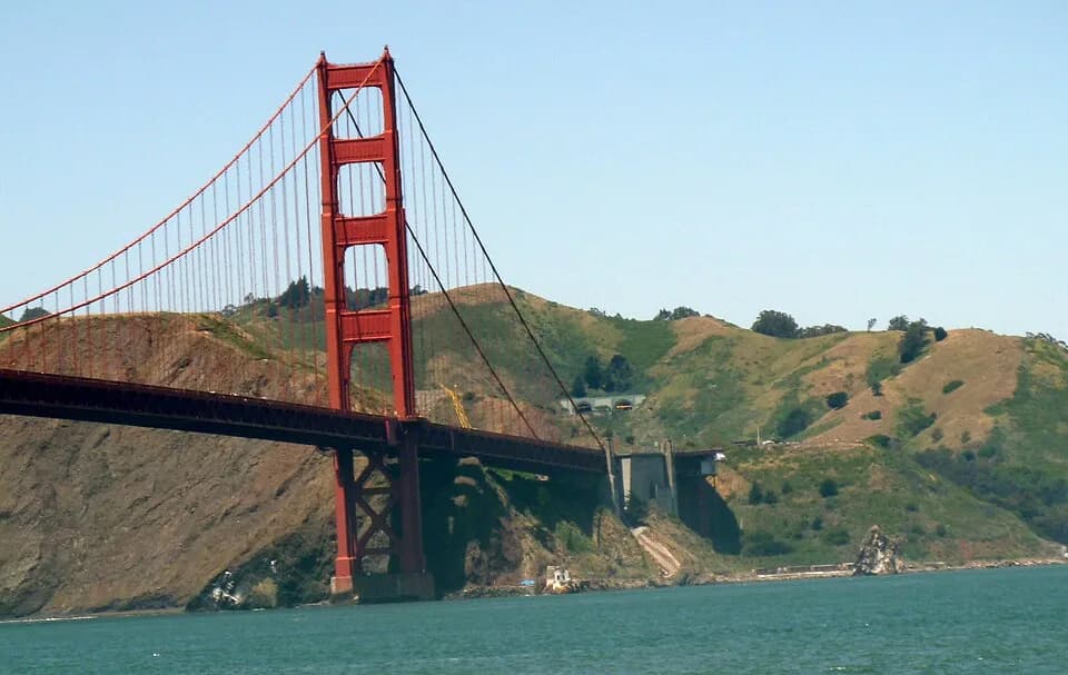 Robin Williams - Waldo Tunnel: and Golden Gate Bridge.