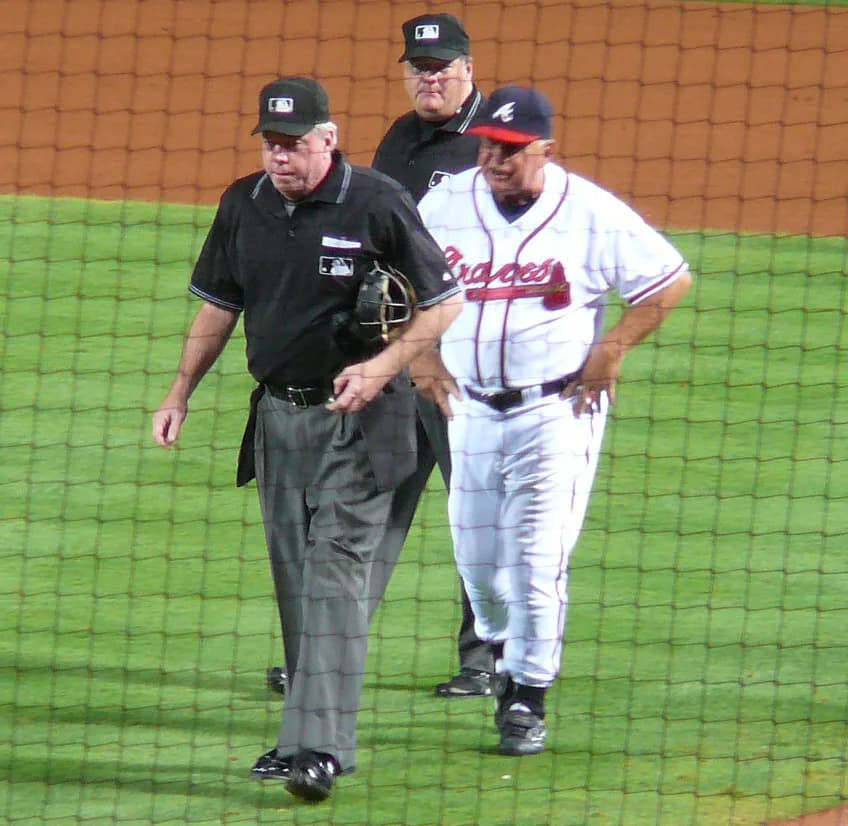 Bobby Cox - If used somewhere other than Wikipedia, please attribute to the author, Chris J. Nelson, by name.  04:33, 20 September 2009 . . Chrisjnelson . . 848×826 (655 KB)