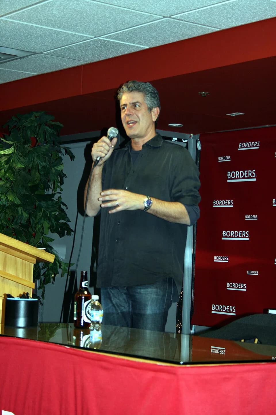 Anthony Bourdain - Tony Bourdain