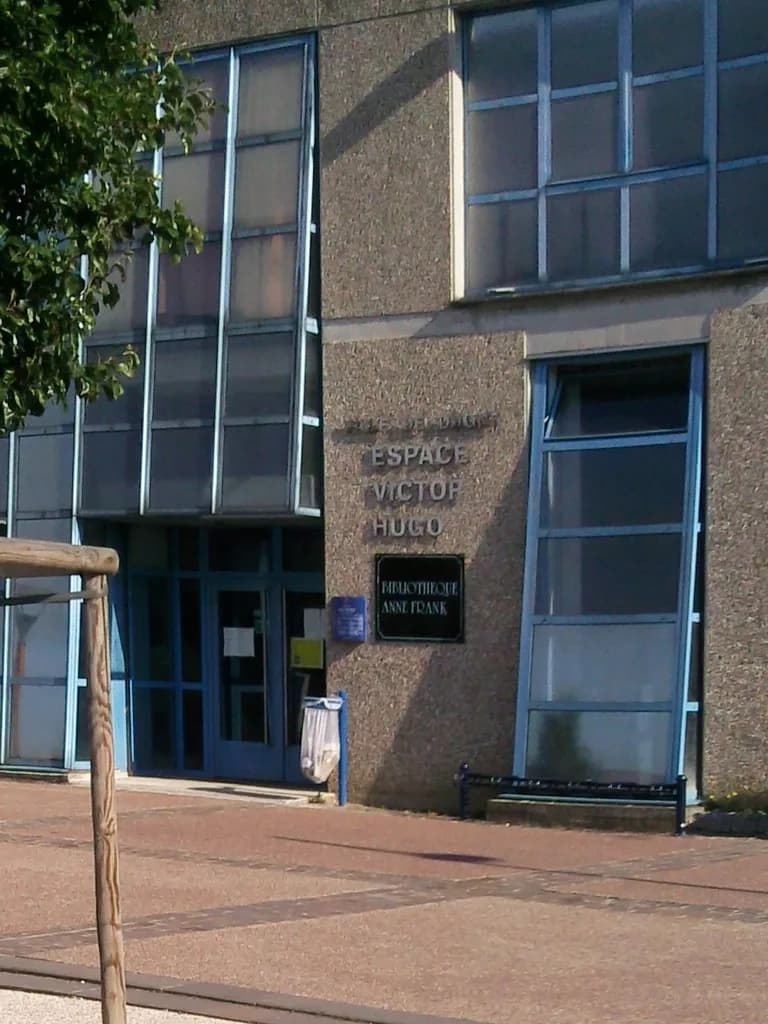 Anne Frank - Espace culturel et médiathèque de Dugny
