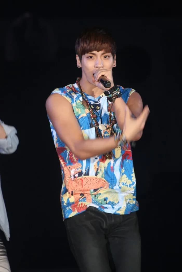 Kim Jong-hyun - Jonghyun at the Pop Festival Expo in Yeosu on July 13, 2012.