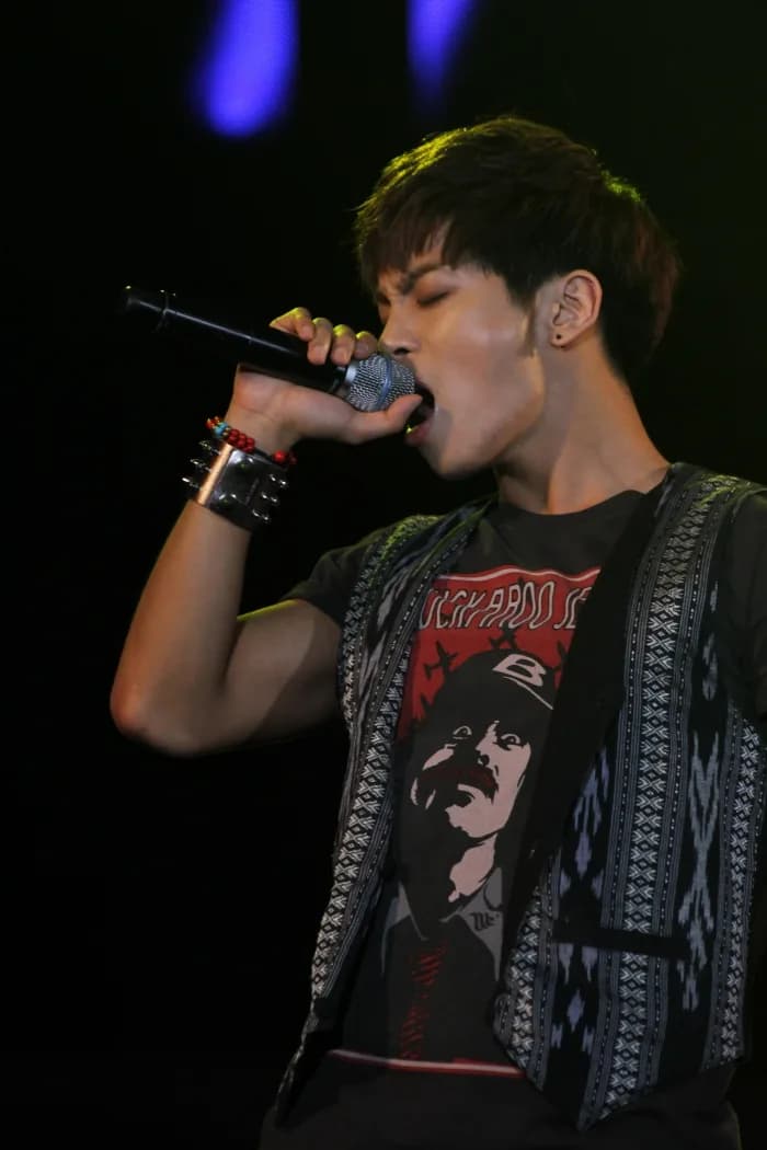Kim Jong-hyun - Jonghyun at the Expo Arirang Pop Festival on July 27, 2012.