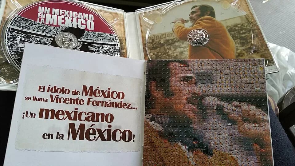 Vicente Fernández - Listening to this album at home and thinking about Guadalajara.